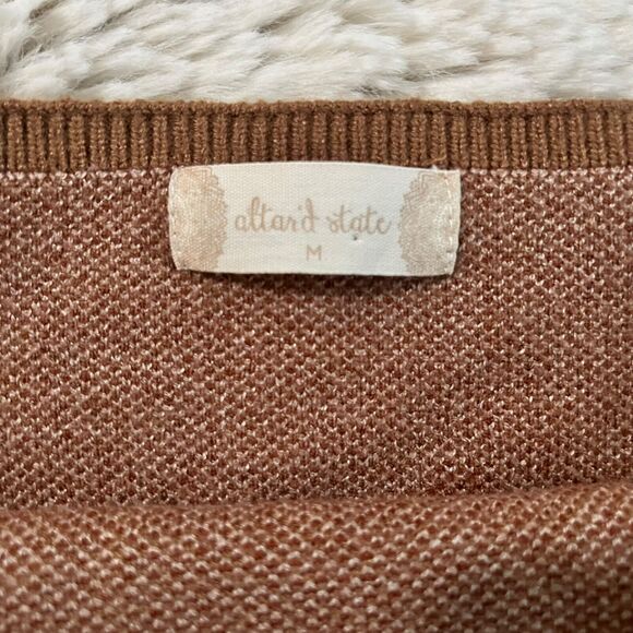 NEW Altar'd State Retro Daisy Brown Tan Knit Strappy Crop Top Size Medium - Picture 5 of 7